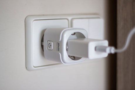 1460230|SMART-PLUG10 3
