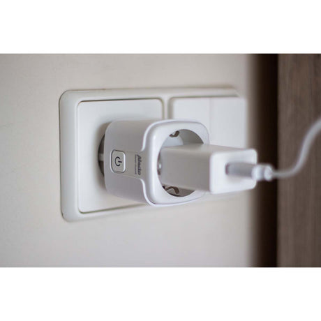 Prise intelligente FR Type E avec surveillance de l'énergie - R6128 Prise intelligente FR Type E avec surveillance de l'énergie - R6128