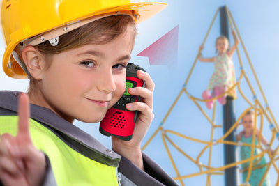 Alecto FR115RD - Lot de deux talkie-walkies pour enfants, Portée jusqu’à 7 kilomètres, rouge/noir